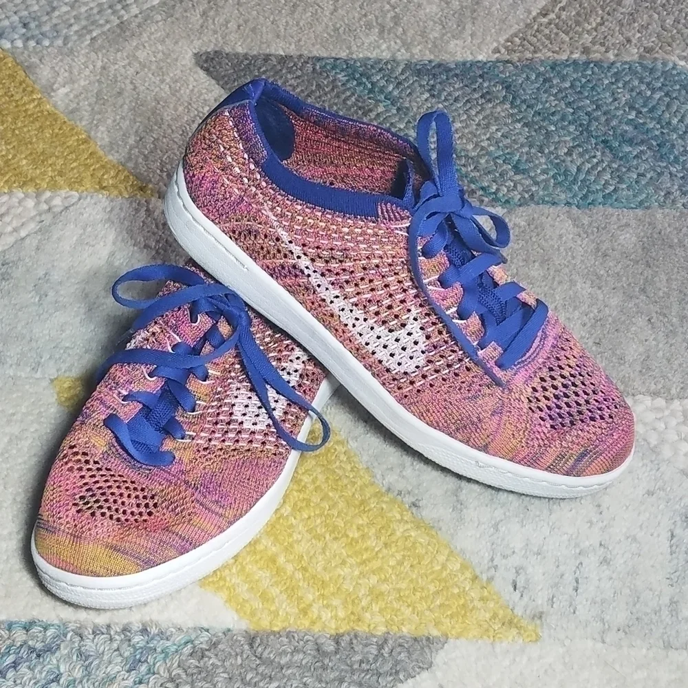 Nike Knit Tennis Shoes Sneakers 8